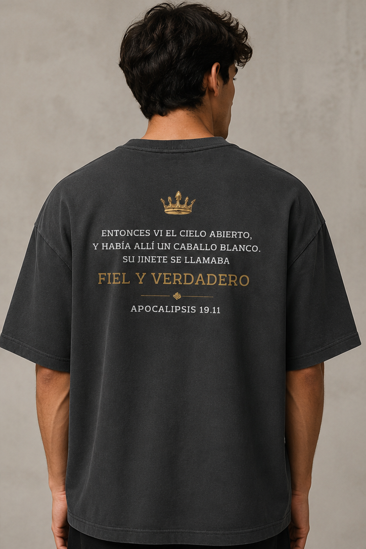 T-SHIRT PLAYERA AHÍ VIENE YESHUA — APOCALIPSIS 19:11