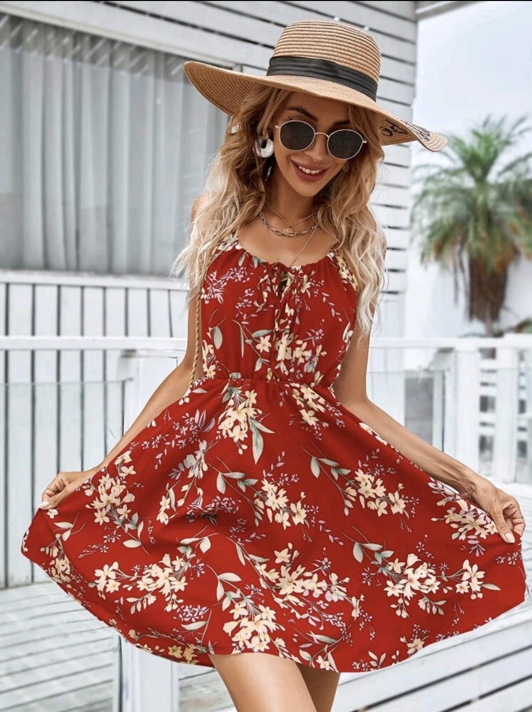 Vestido rojo de flores