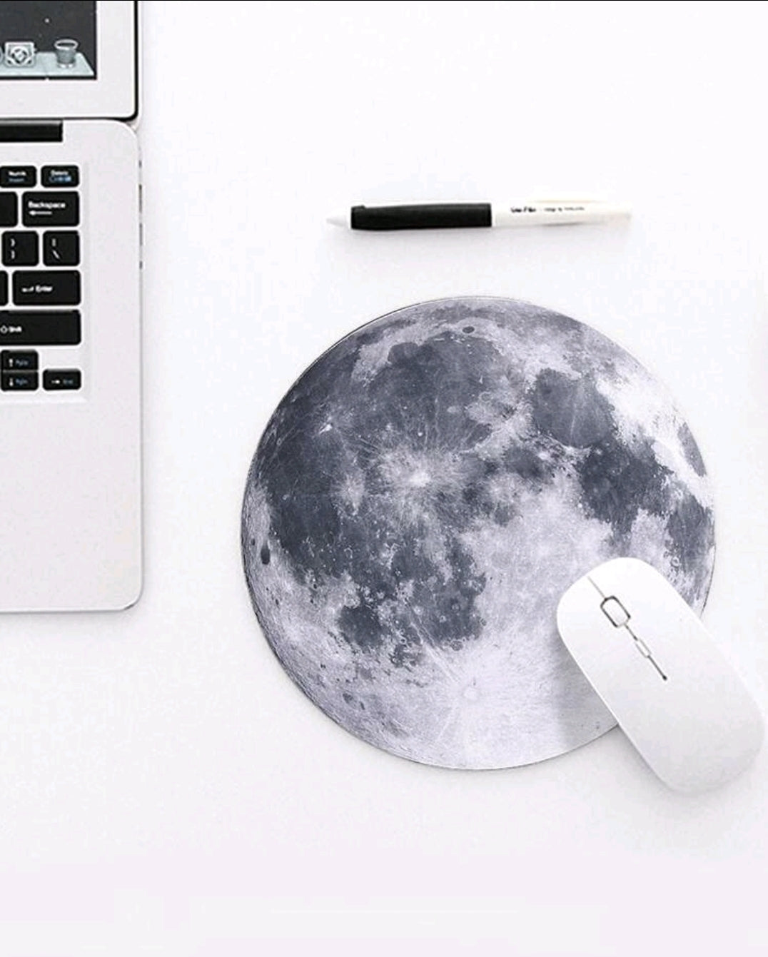 MOUSE PAD EN FORMA DE LUNA