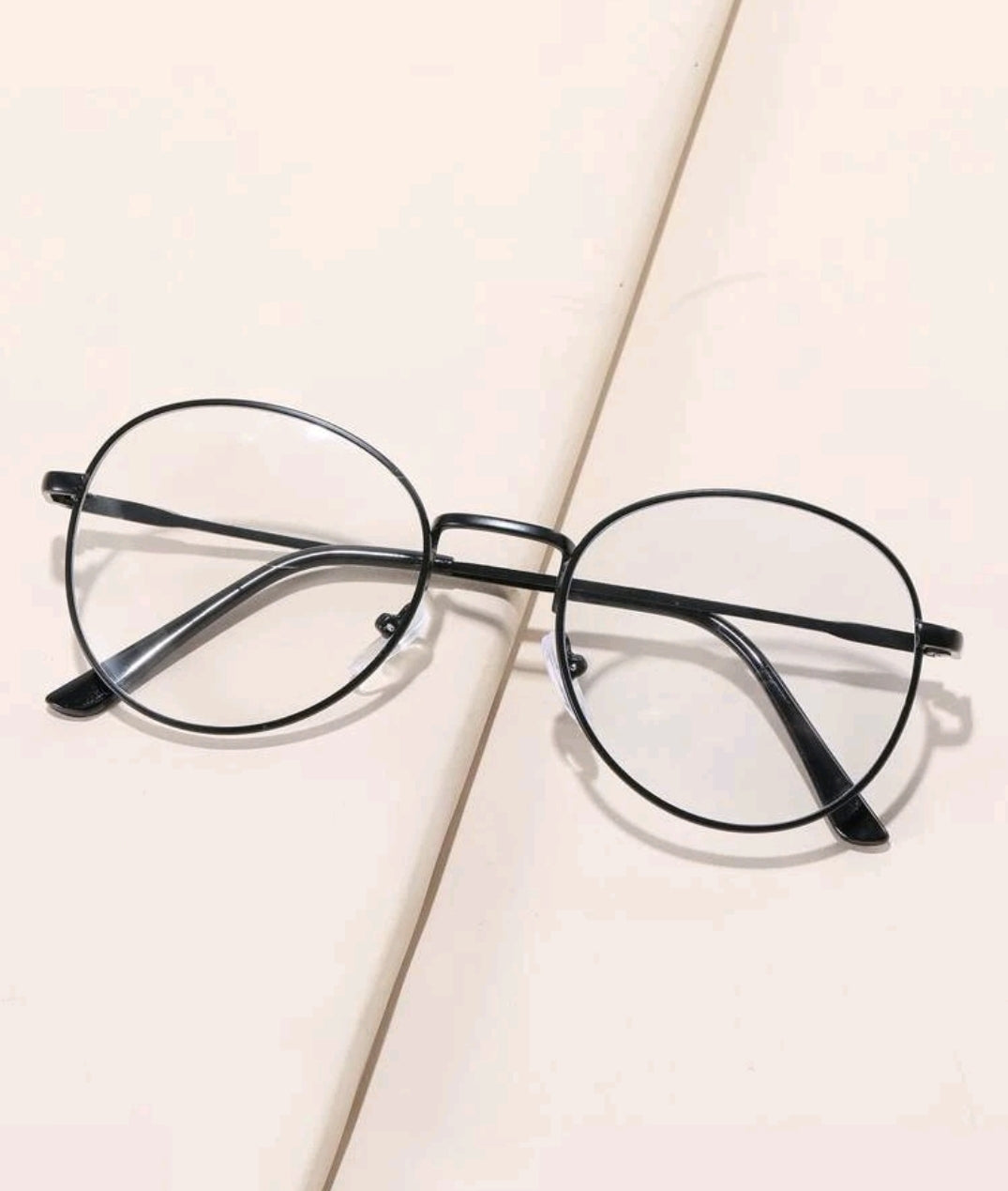 LENTES ARO NEGRO DELGADO REDONDOS CON FILTRO DE LUZ AZUL