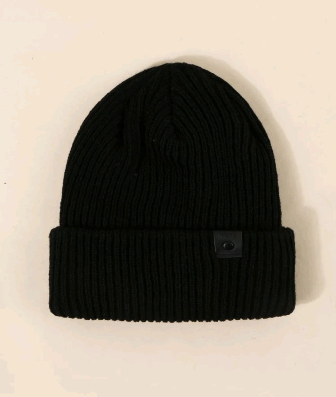 Gorrito de lana negro